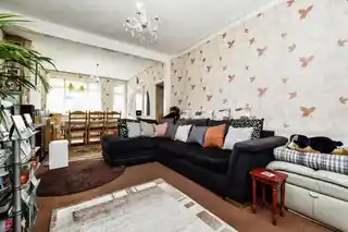 54 Sandford Road, photo 2
