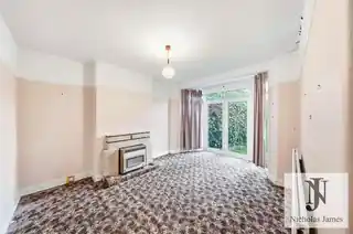 54 South Lodge Drive, photo 3
