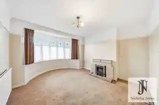 54 South Lodge Drive, photo 2