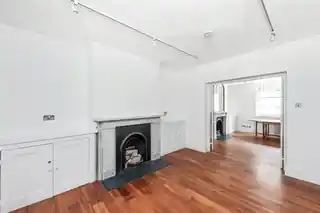 54 Thornhill Square, photo 4