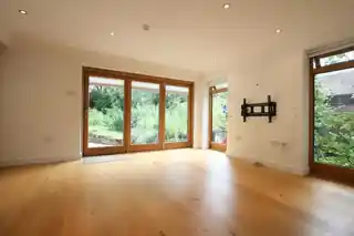 54 Westbury Road, photo 4