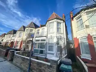 54 Woodside Road, photo 2