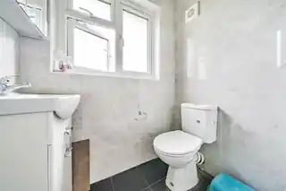 55 Basing Hill, photo 4