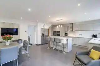 55 Cedar Drive, photo 3