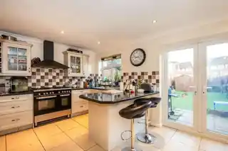 55 Cheshire Gardens, photo 2