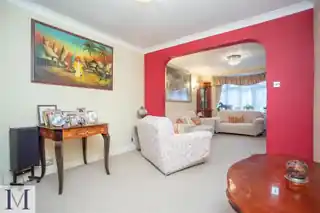55 Durham Avenue, photo 3