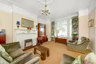 55 Frankfurt Road, photo 2