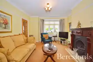 55 Gillian Crescent, photo 2