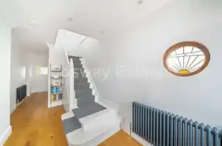 55 Longfield Avenue, photo 3
