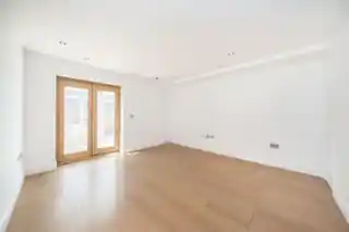 55 Norcutt Road, photo 4