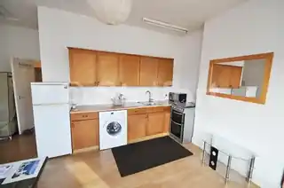 55 Parolles Road, photo 4