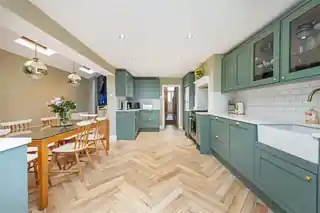 55 Sugden Road, photo 4
