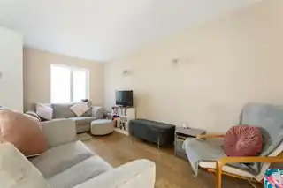 56 Alders Close, photo 3