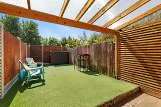 56 Alders Close, photo 2