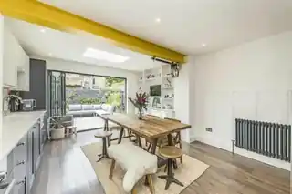 56 Couthurst Road, photo 3