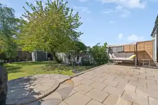 56 Elm Drive, photo 2