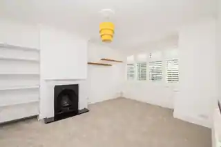 56 Harrow Road, photo 2