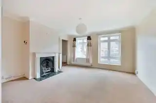 56, Lyme Court, Glenbuck Road, photo 3