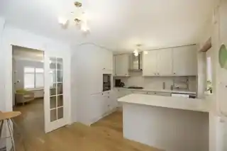 56 Merritt Gardens, photo 2