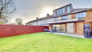 56 Moat Farm Road, photo 4