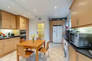 56 Murray Crescent, photo 4
