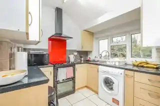 56 Roxy Avenue, photo 4