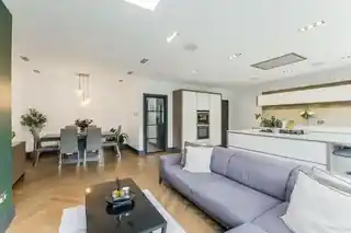 56 St Ronans Crescent, photo 2