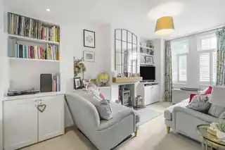 56 Wimbledon Road, photo 2