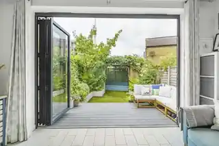 56 Wimbledon Road, photo 3