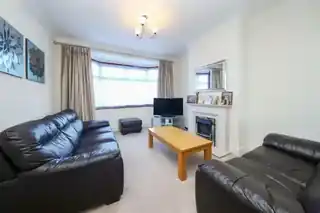 56 Woodcroft Crescent, photo 2