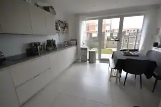 569 Wood Lane, photo 3