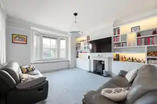 56A Kingswood Road, photo 2