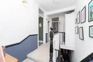 56A Oaklands Road, photo 2