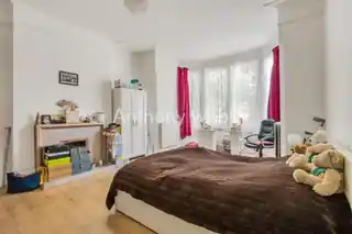 56B Grovelands Road, photo 3