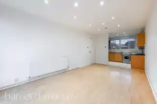 57 Arnal Crescent, photo 2