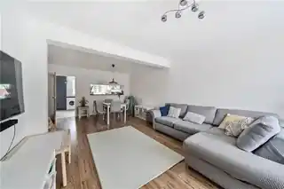 57 Belsize Road, photo 2