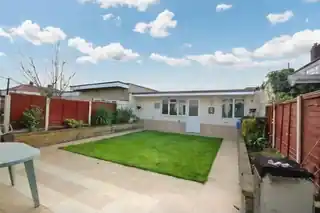 57 Bilton Road, photo 2