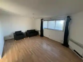 57 Cranston Close, photo 2