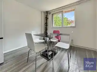 57 Cranston Close, photo 4