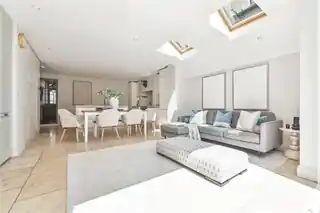 57 Culmstock Road, photo 3