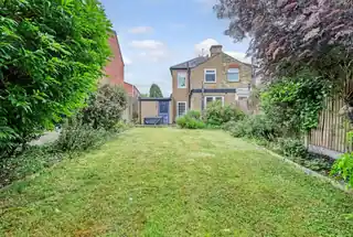 57 Drummond Road, photo 2