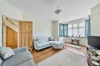 57 Longland Drive, photo 4