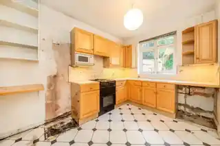 57 Priory Gardens, photo 4