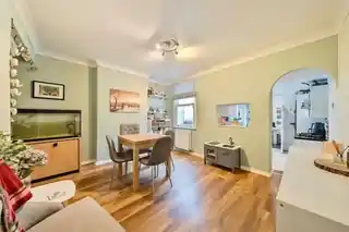 57 St James Road, photo 4