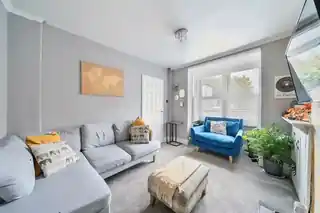 57 St James Road, photo 2