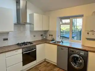 57 Stockport Road, photo 4