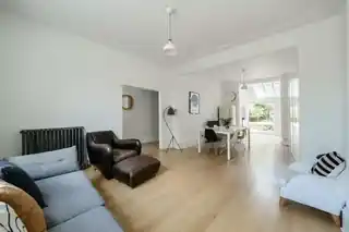 57 Sussex Way, photo 4