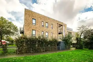 57 Titley Close, photo 2
