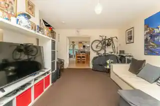 57A Leighton Road, photo 3