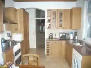 57A Melfort Road, photo 3